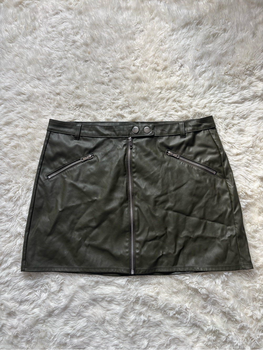 wild fable Olive Faux Leather Mini Skirt with Front Zip